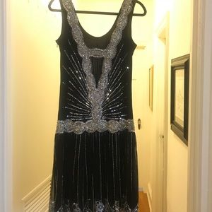Beautiful detailed flapper dress!